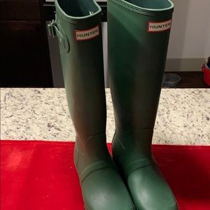 Green HUNTER rain boots